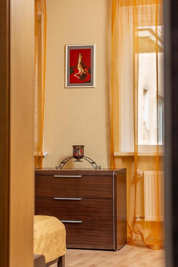 Dvieju Kambariu Butas Klaipedos Centre Appartement Klaipėda Buitenkant foto