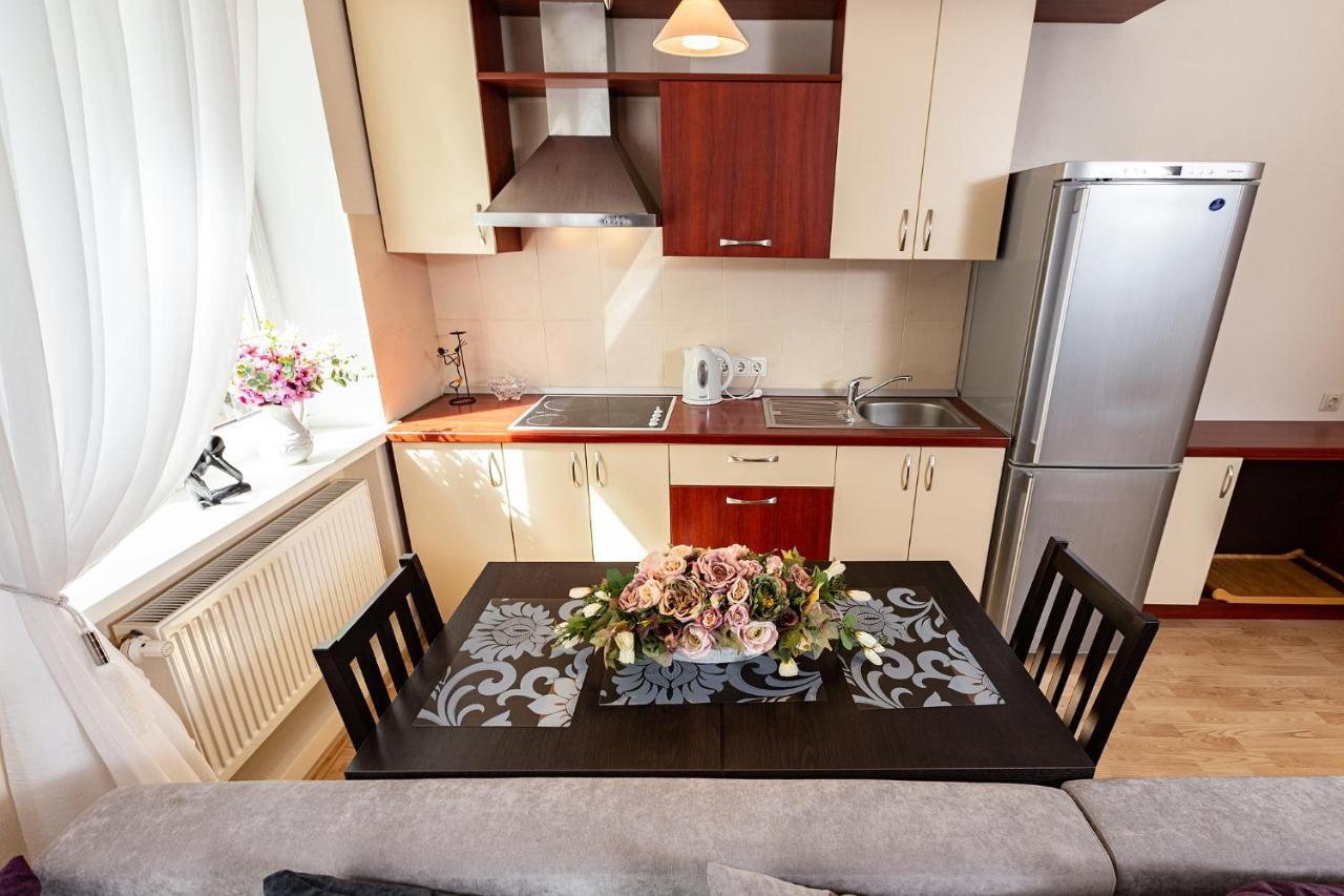 Dvieju Kambariu Butas Klaipedos Centre Appartement Klaipėda Buitenkant foto