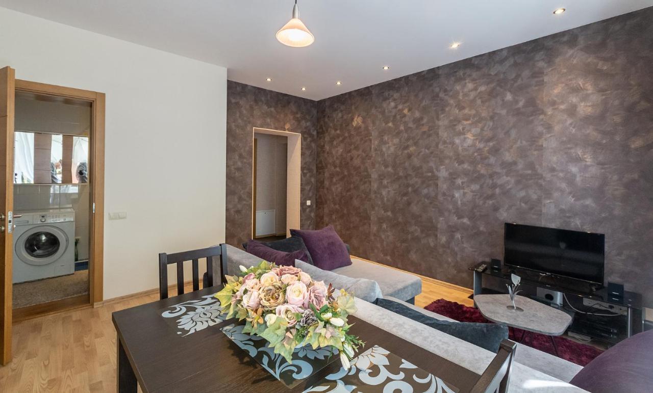 Dvieju Kambariu Butas Klaipedos Centre Appartement Klaipėda Buitenkant foto