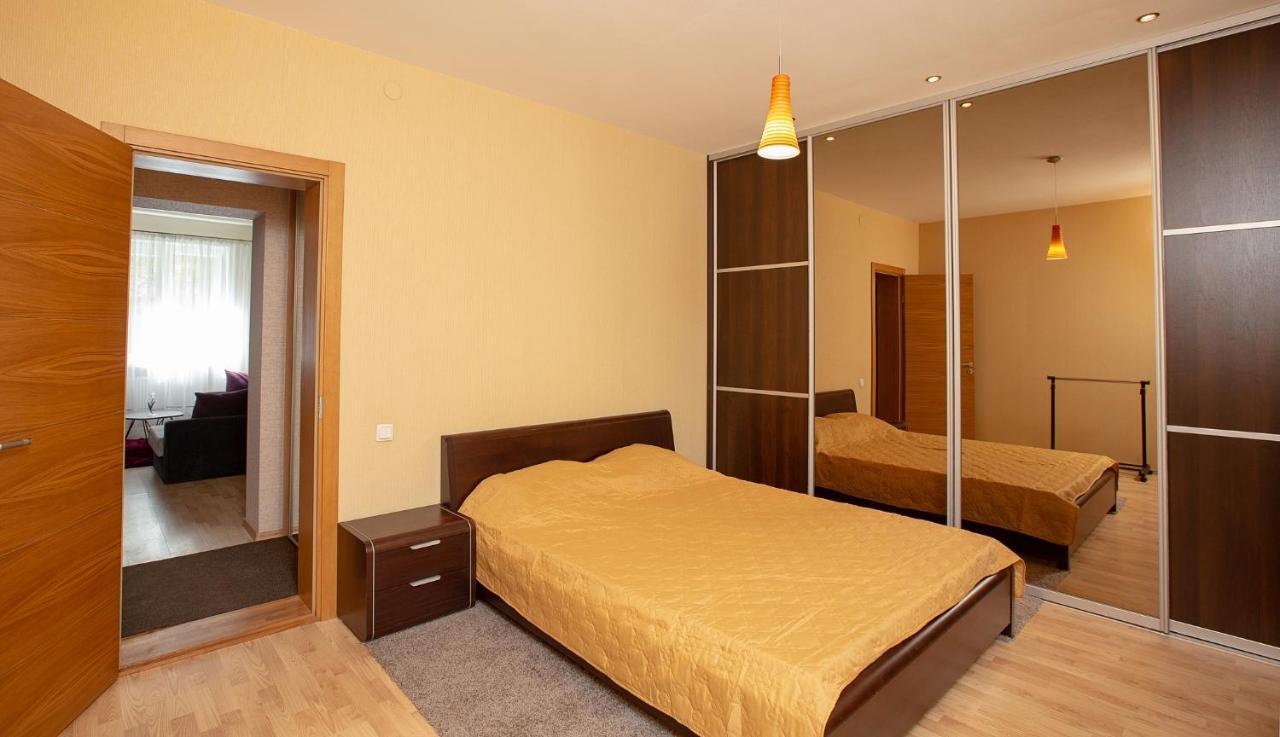 Dvieju Kambariu Butas Klaipedos Centre Appartement Klaipėda Buitenkant foto